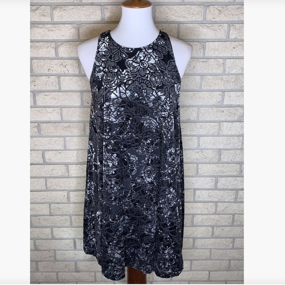 Adrienne Vittadini Sleeveless Burnout Velvet Shift/Trapeze Lined Dress Size M
